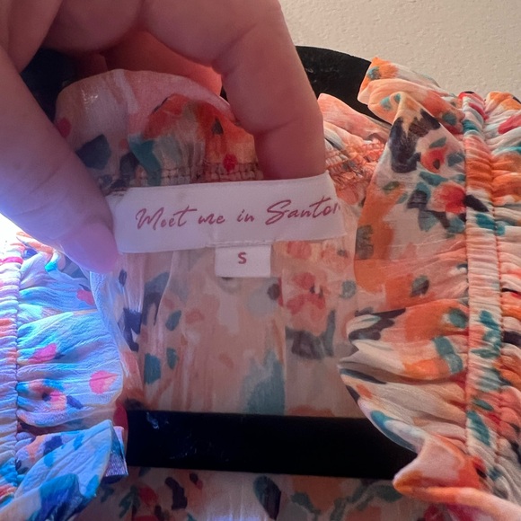 Floral Ruffle Blouse - Picture 2 of 2